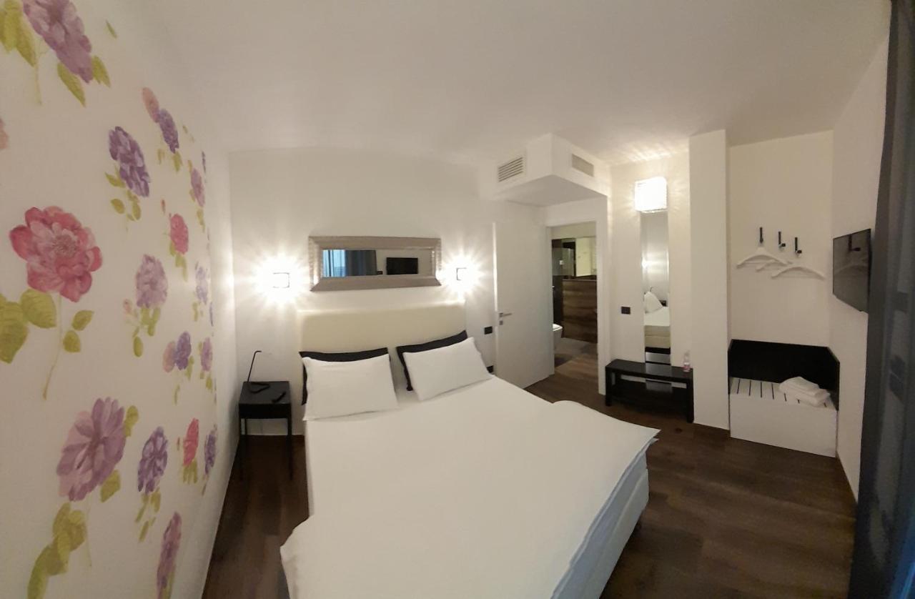 Ca Bianca Hotel Montiano  Eksteriør billede